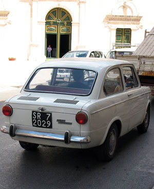 Modica, old tipical italian car. Photo: Fabrizio Raneri